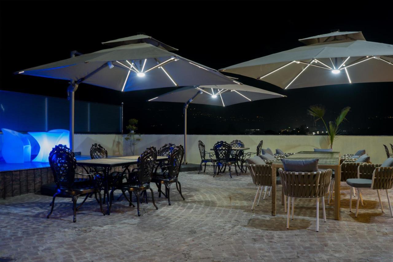 Clarks Inn Suites 康格拉 外观 照片