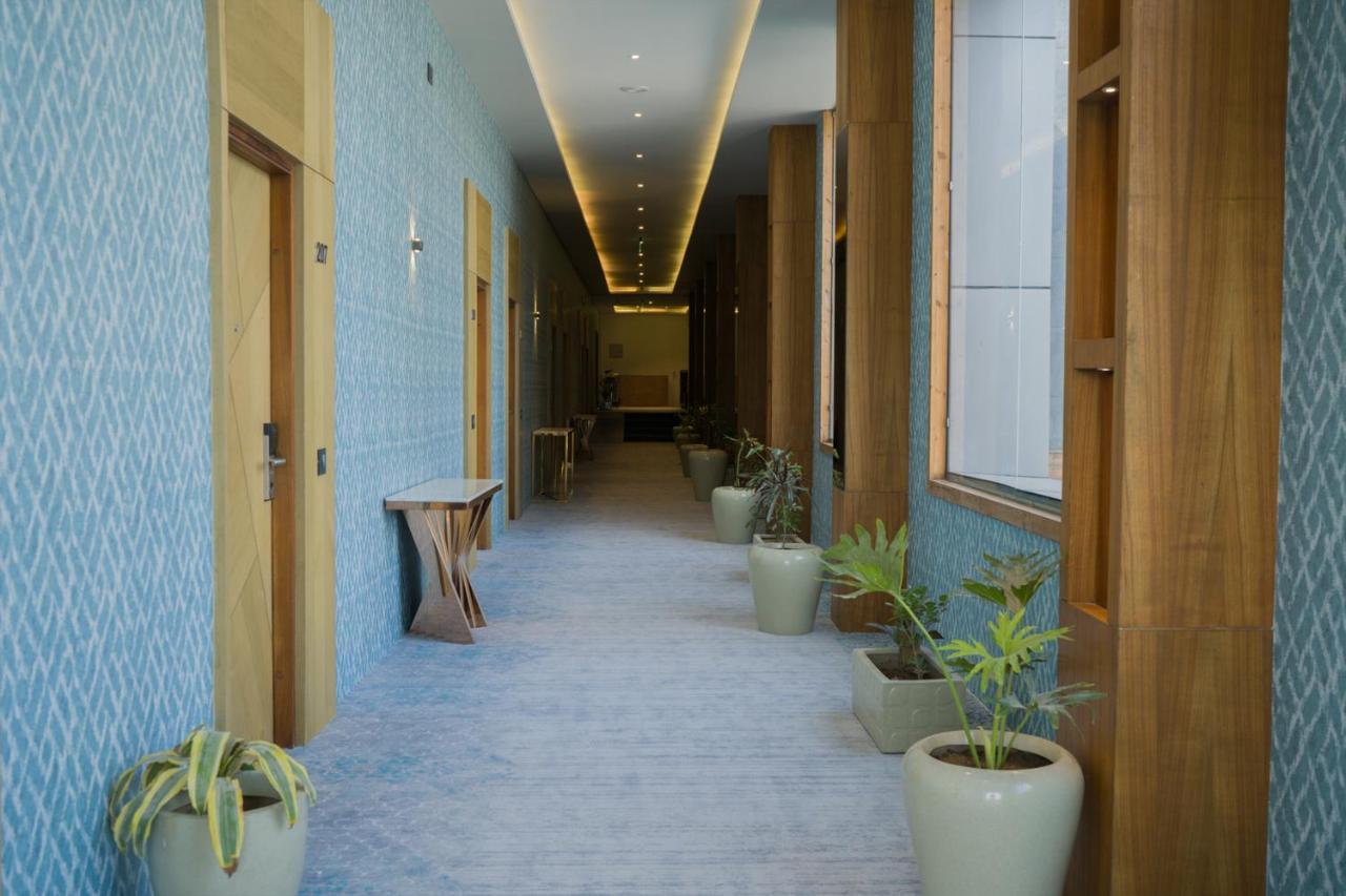 Clarks Inn Suites 康格拉 外观 照片