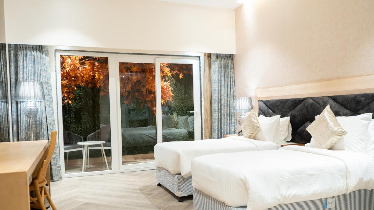 Clarks Inn Suites 康格拉 外观 照片