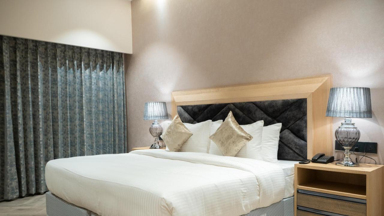 Clarks Inn Suites 康格拉 外观 照片
